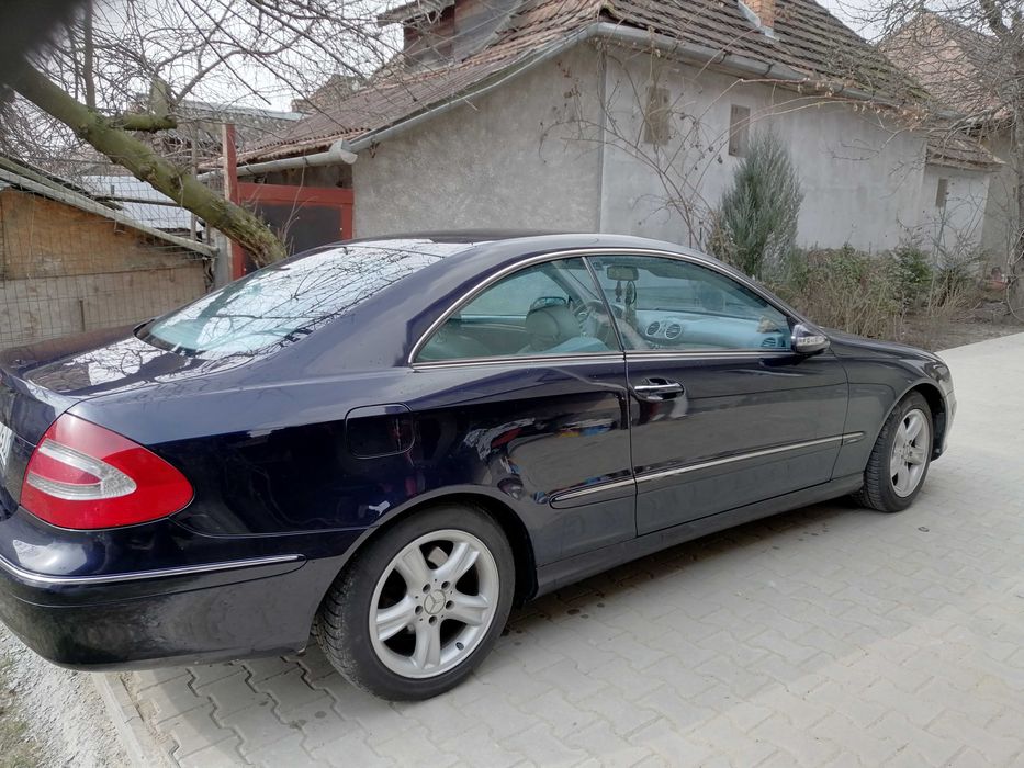Vând Mercedes CLK 320 coupe