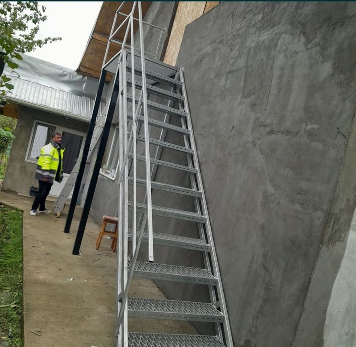 Confectionam scarii metalice zincate exterioare și pentru incendii , platforme, podete si balustrazi profesionale la cererea clientului . Asiguram tra