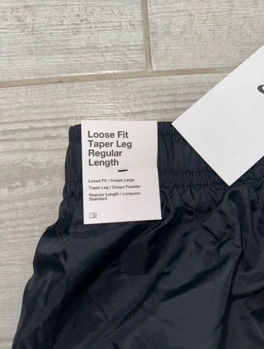 Black Nike Nylon Track Pants, Size M (Medium)