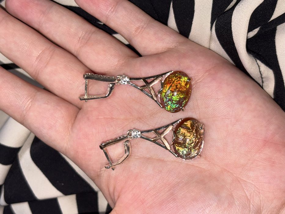 Продам серебрянный комплект