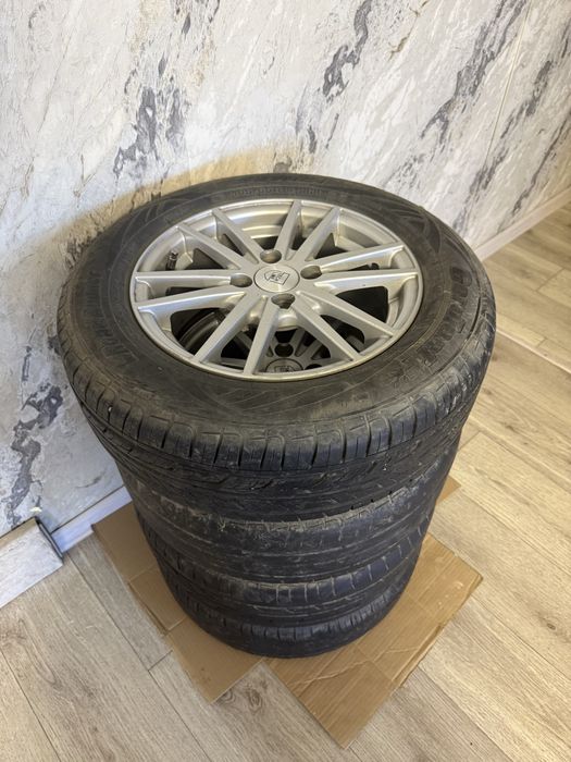 Продам колеса с комплекте летний