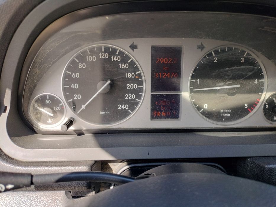 Mercedes B class B180