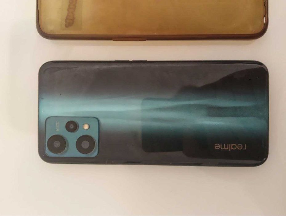 зелёный realme 9 PRO 5G