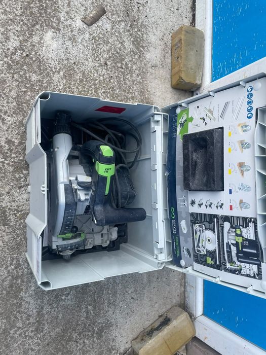 Vând fierăstrău circular/plonjant Festool TS 55 REBQ, profesional, 1200W, în stare bună de funcționare