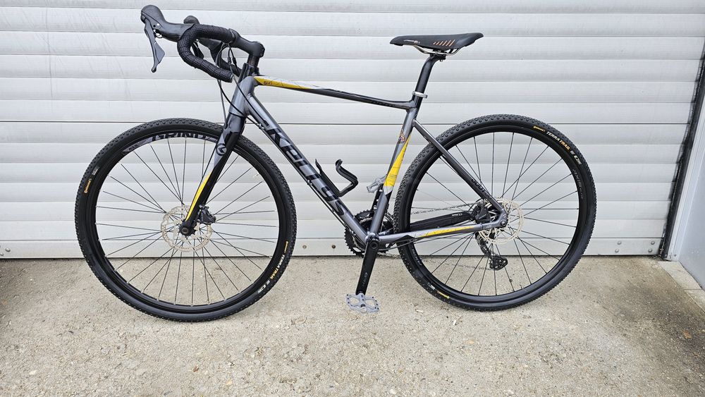 Гравел велосипед kellys