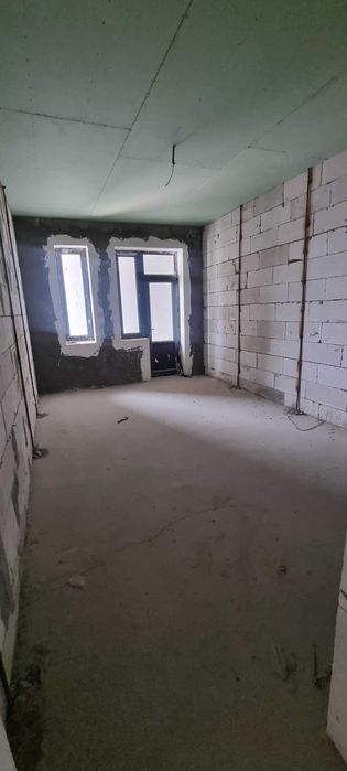 Yunusabod. Shaxriston metro 4/8/8 novastroyka uy sotiladi