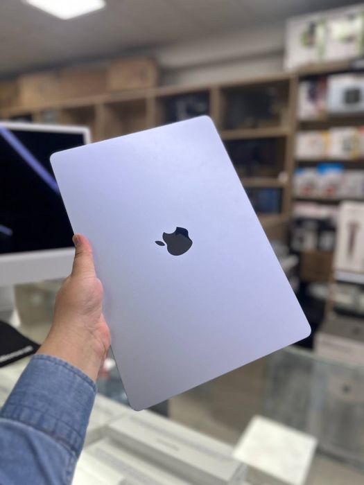 MacBook Air 15 inch M4 16/256  б/у