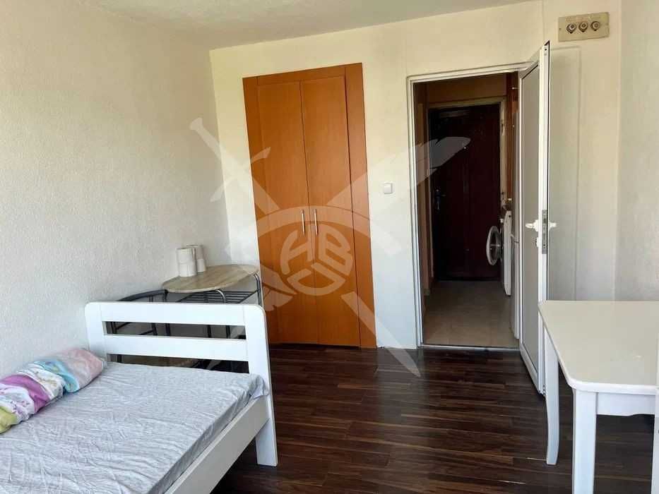 Дава се под наем Едностаен апартамент в Варна, Левски - 38 кв.м за 240 € - Снимка #1