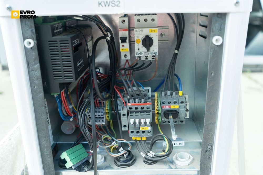 Chiller răcit cu aer AERMEC ANL080 Y – 20.35 kW | chiller second hand de vanzare | Stare Bună