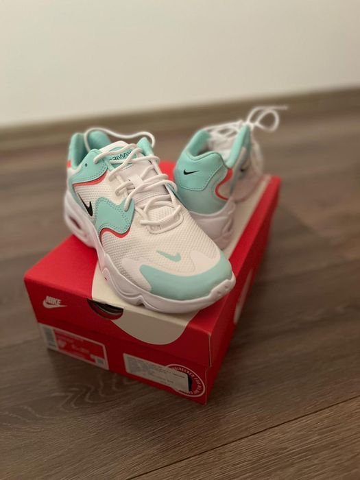 Дамски маратонки Nike номер 37.5