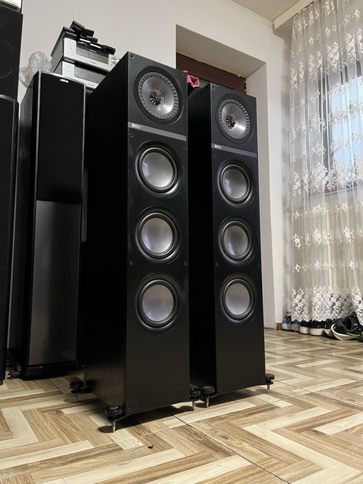 Boxe KEF-Q500 Black