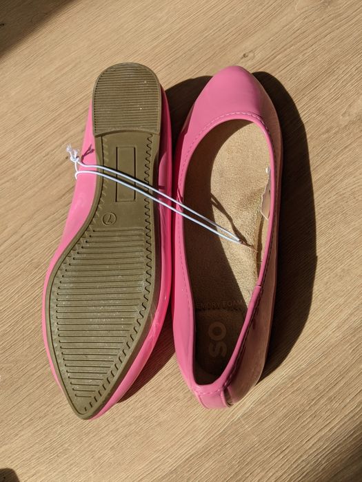 Нови SO Hitide Pointed Toe Flats - размер 37