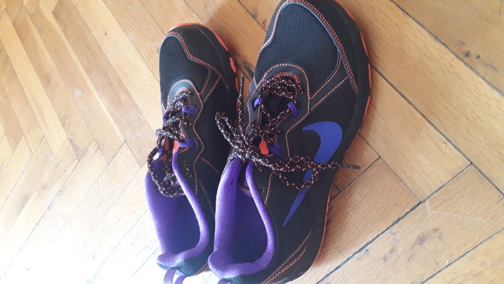 Маратонки Найк...