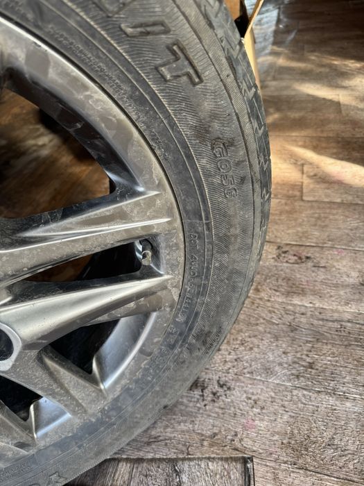 Продам резину с дисками ланд крузер 200