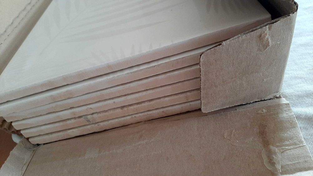 Кафельная плитка 7 штук