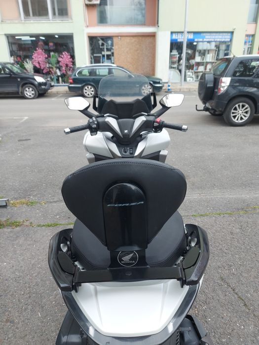 Облегалка за Honda Forza