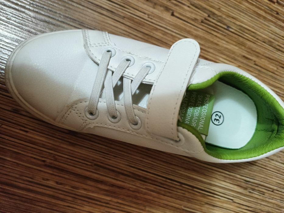 Кроссовки в хорошем состоянии