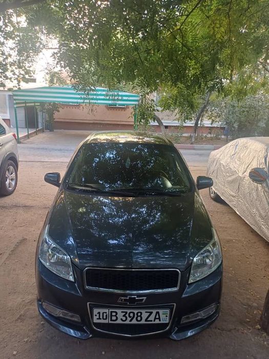 Продаю свою Nexia 3