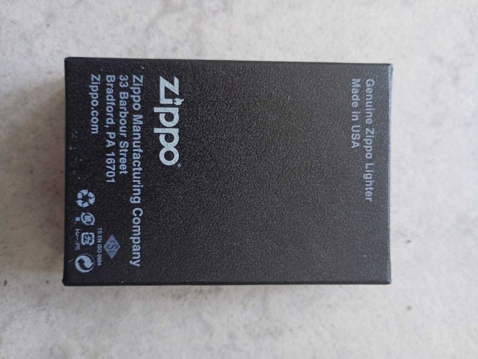 Bricheta Winston in colaborare cu Zippo