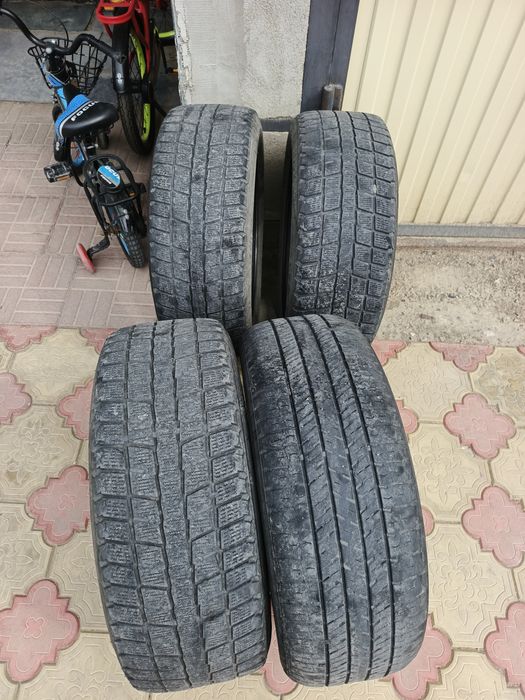 Продам Шины 235/55/18