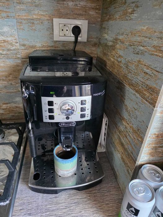 Espressor automat DeLonghi ECAM 22.115B, 1450 W, 1.8 L, 15 bar