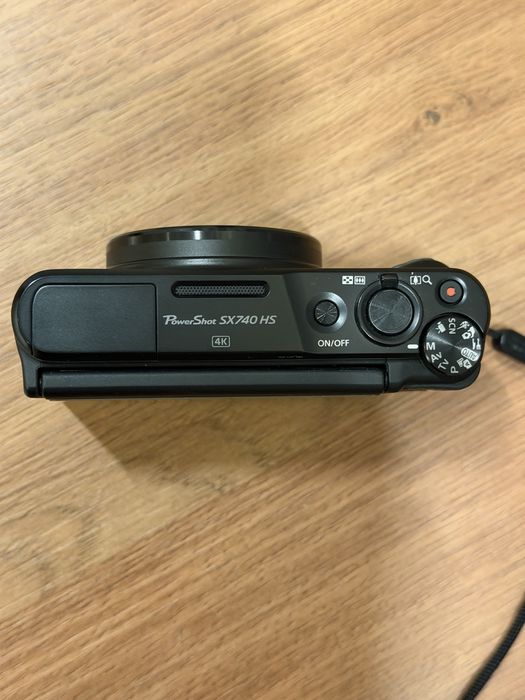 Canon PowerShot SX740 HS, почти неизползвана!