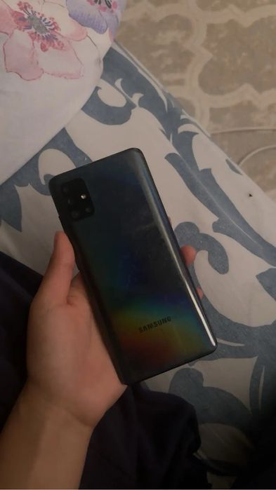 Продам Samsung A51 на запчясти