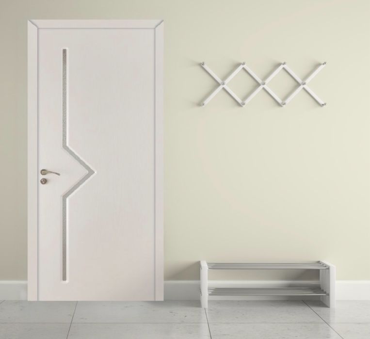 Usi interior albe ( pline ) cu geam