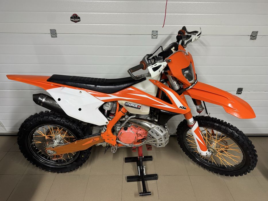 KTM XC-300-2019/Carburație
