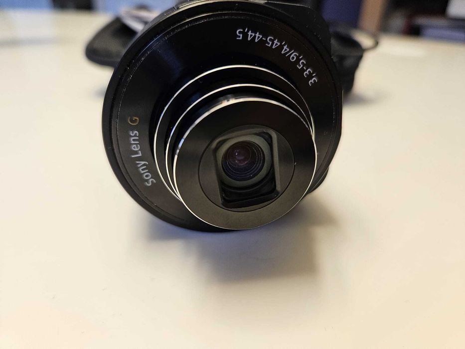 Aparat foto stil obiectiv Sony Cyber-Shot DSC-QX10 pentru smartphone