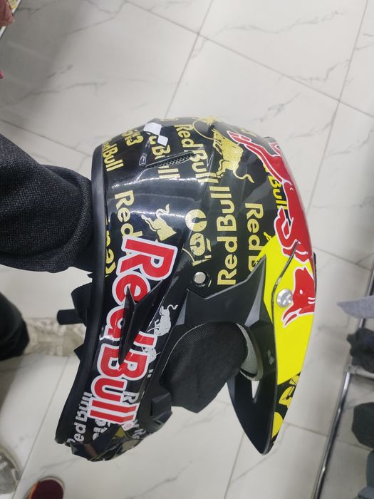 Шлем для эндуры RedBull