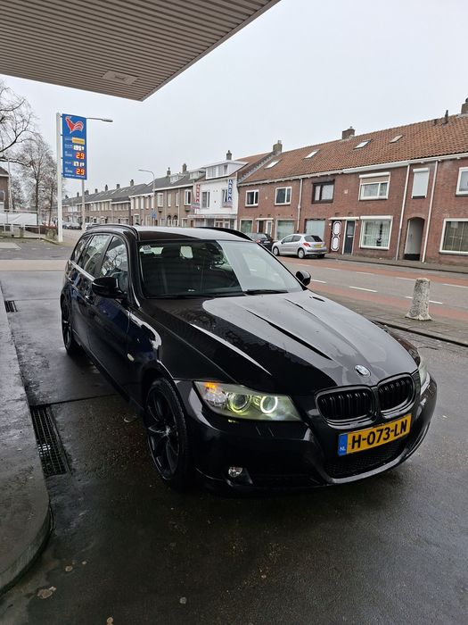 Bmw e91 2012 2.0D