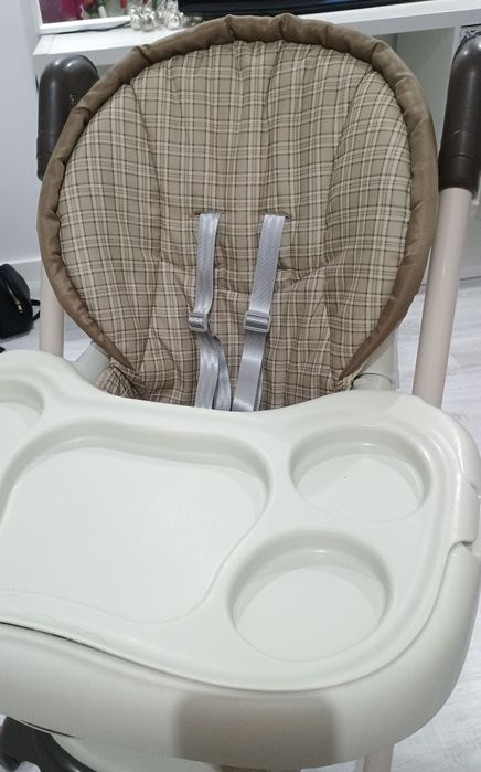 Scaun de masa pentru copil