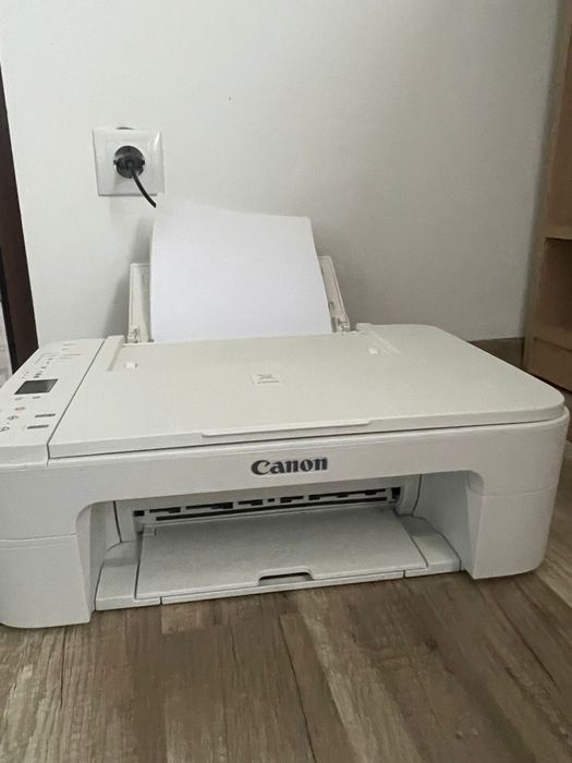 Imprimanta aproape noua