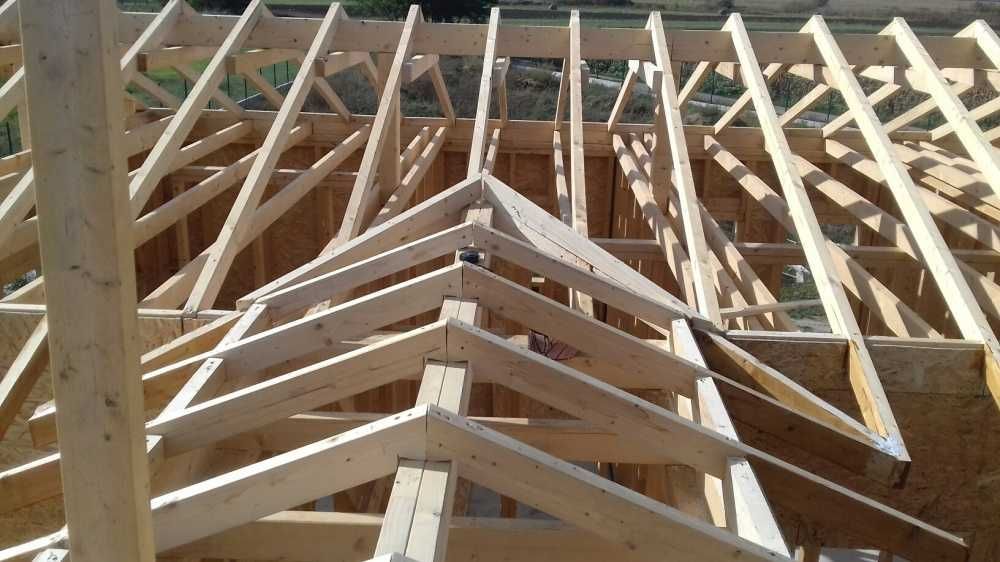 Alege o echipa specializata in acoperisuri - reparatii acoperisuri