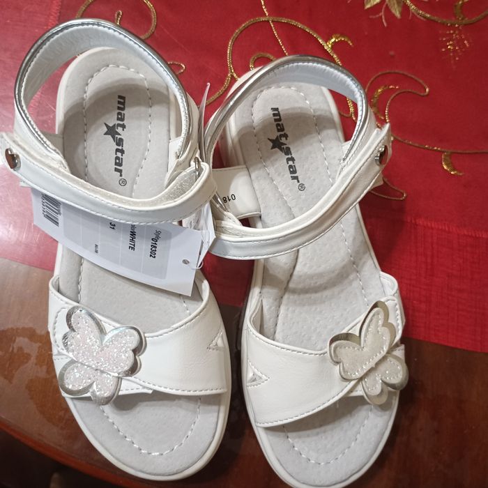 Детски бели сандали 31