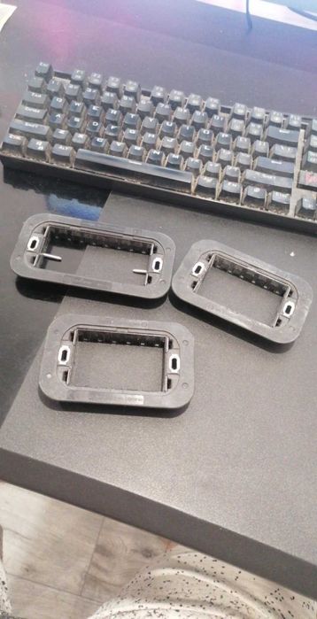 Rame/Suport pentru aparataj modular, 4 si 3 module, Axolute Air