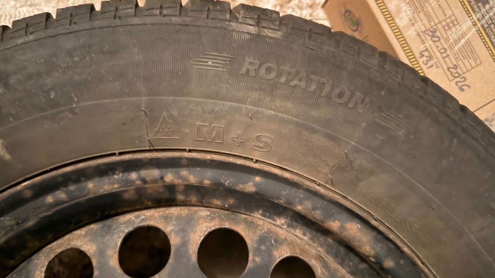4 roți complete Opel Astra G – jante tablă + anvelope iarnă 195/65 R15 M+S