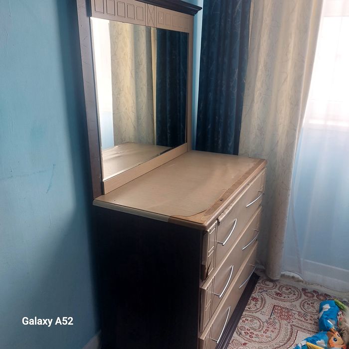 Комод аинасымен сатылады бу