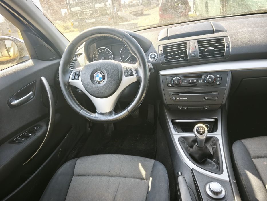 Dezmembrez/piese BMW e87 seria 1 2.0 benzina 129 cai n46b20b