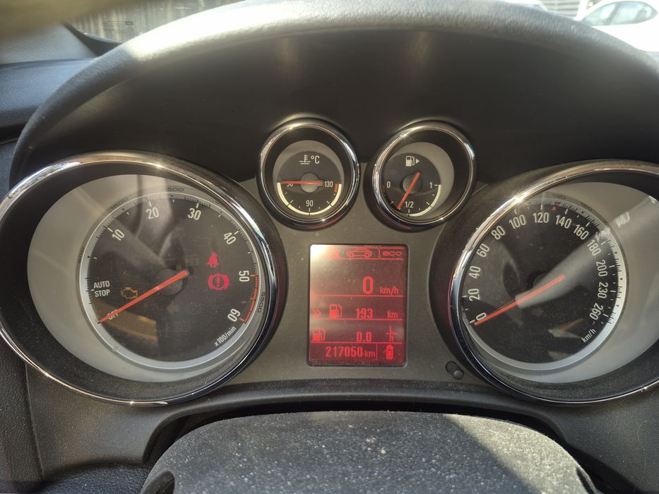 vand opel astra j break 2015- MOTOR DEFECT.