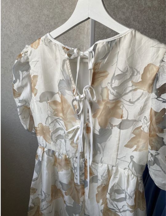 Платье продаю