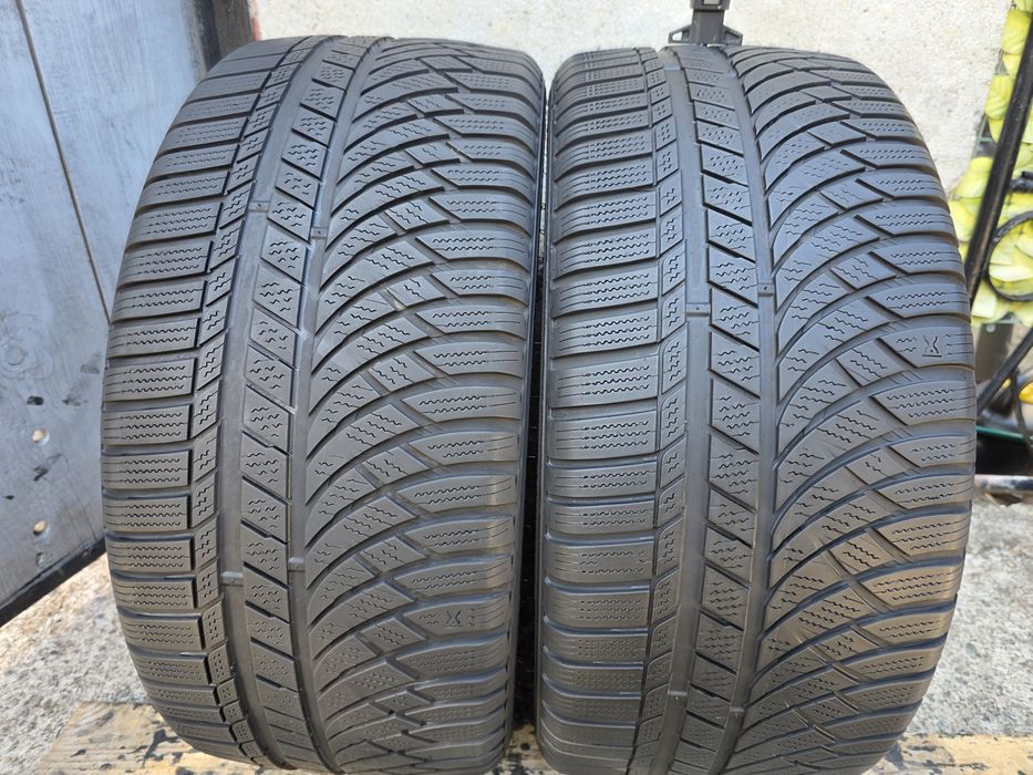 Vand două anvelope de iarna kumho  245 35 20 dot 2723