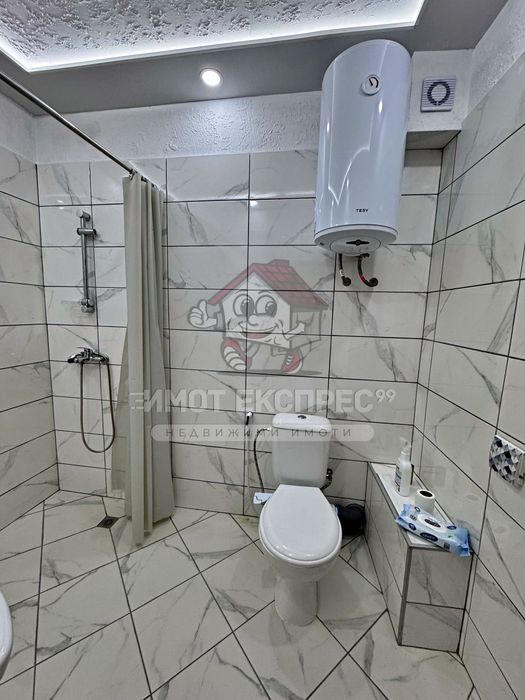 Обзаведен тристаен апартамент, нов, панорамна гледка, кв.Баба Тонка