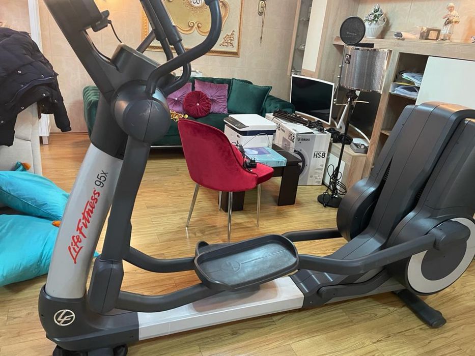 Life Fitness 95X – stare excelentă