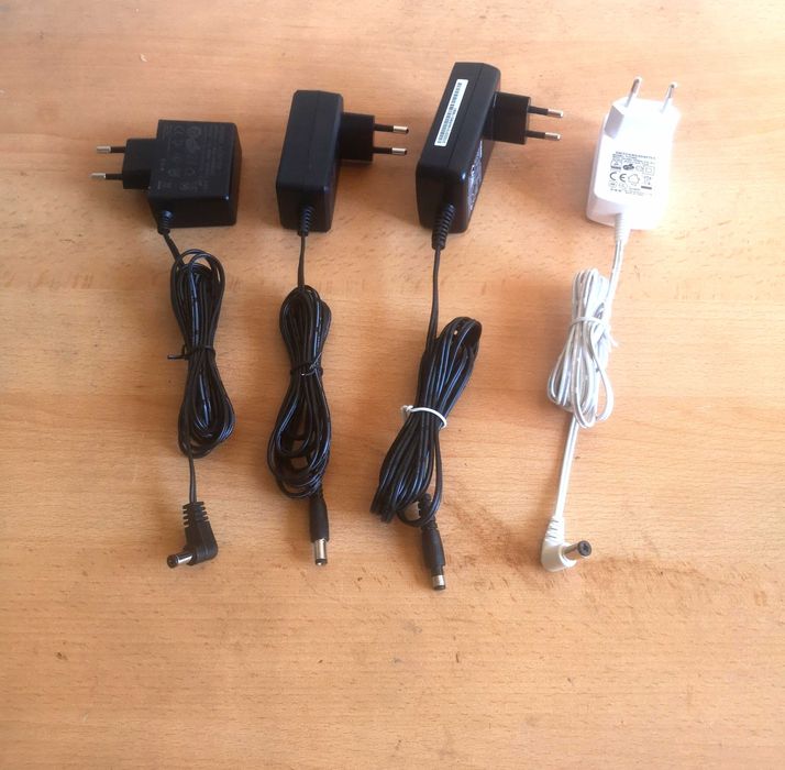 Încărcător alimentator 24V