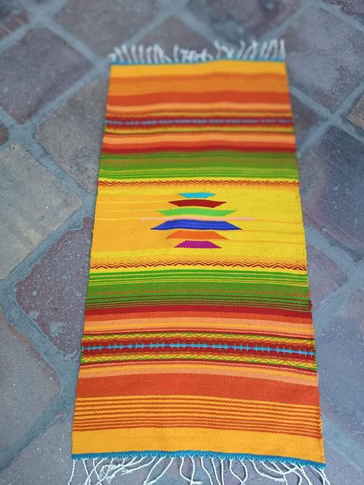 Ръчно тъкани черги, пана, килими от вълна