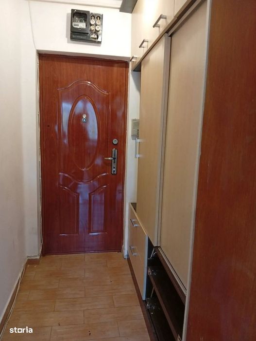 2 Camere, 5 Min Metrou Piața Sudului, Etaj 3/10, Bloc Izolat