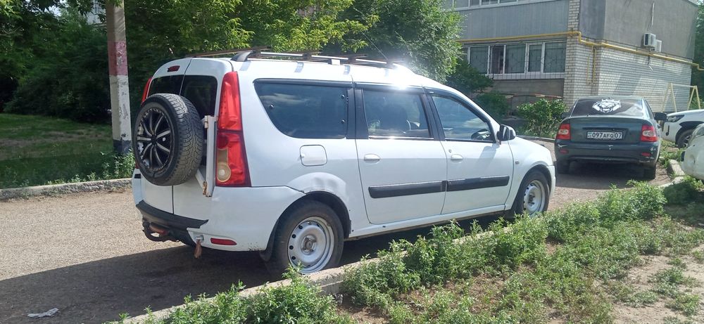 Продам Ларгус газ-бензин 7 местный