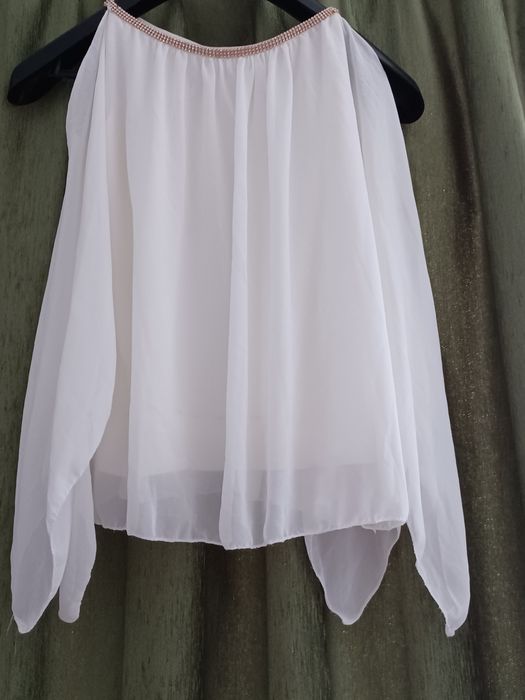 Две дамски блузи